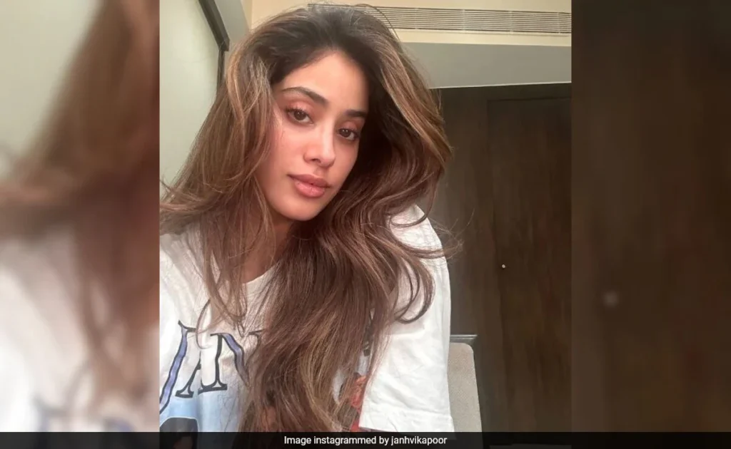 Janhvi Kapoor Radiates Natural Beauty in Selfie